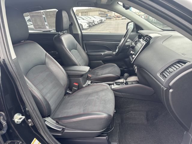 Used 2024 Mitsubishi Outlander Sport ES AWD/4WD image 18