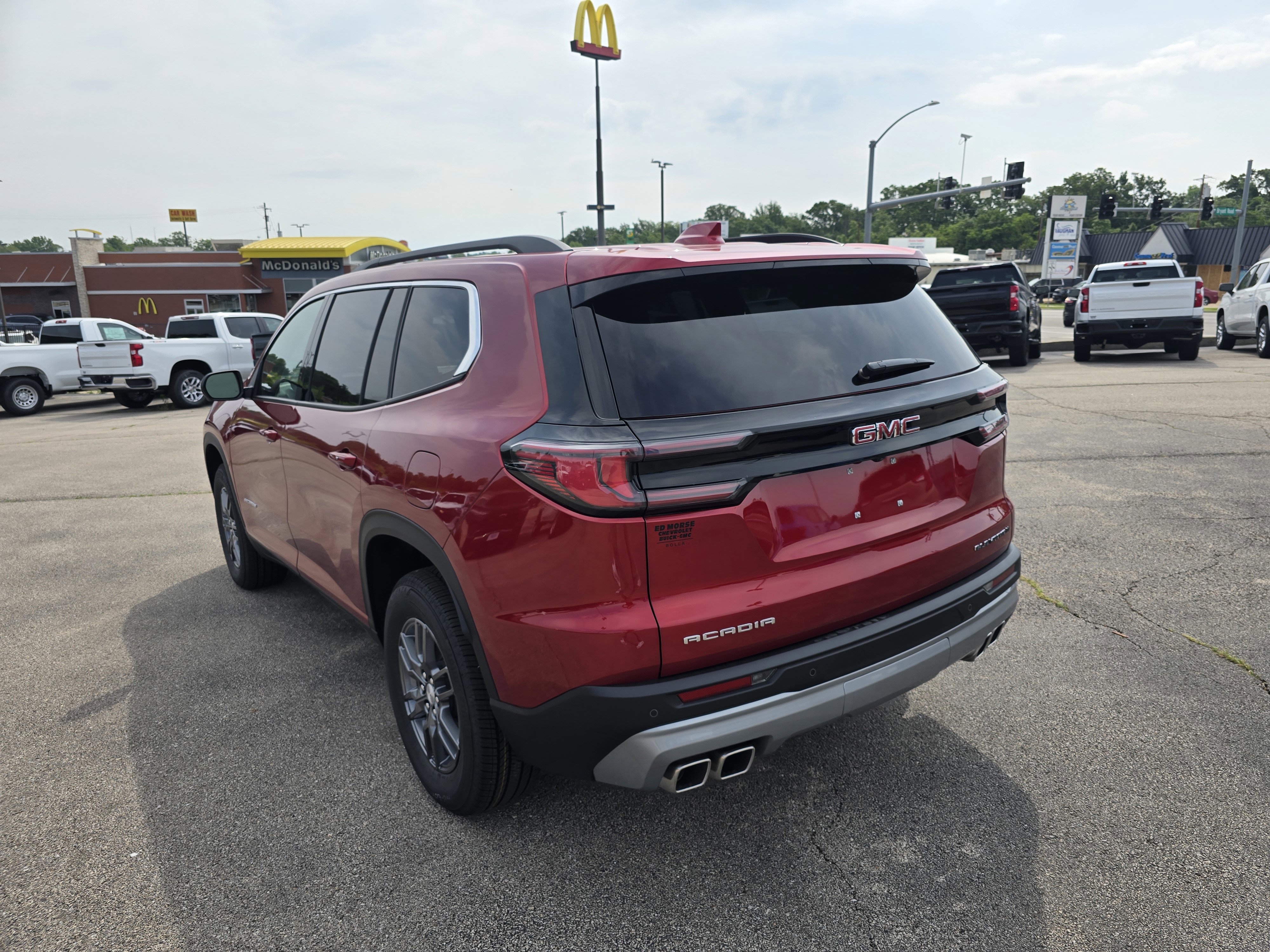 New 2025 GMC Acadia Elevation image 5