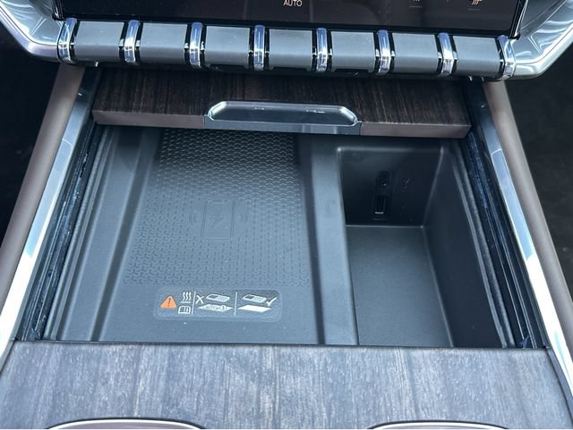New 2026 GMC Acadia Denali Ultimate w/ LPO, Floor Liner Package AWD/4WD image 28