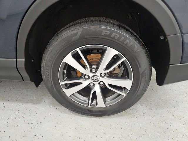 Used 2018 Toyota RAV4 XLE w/ Plus Extra Value Package image 10