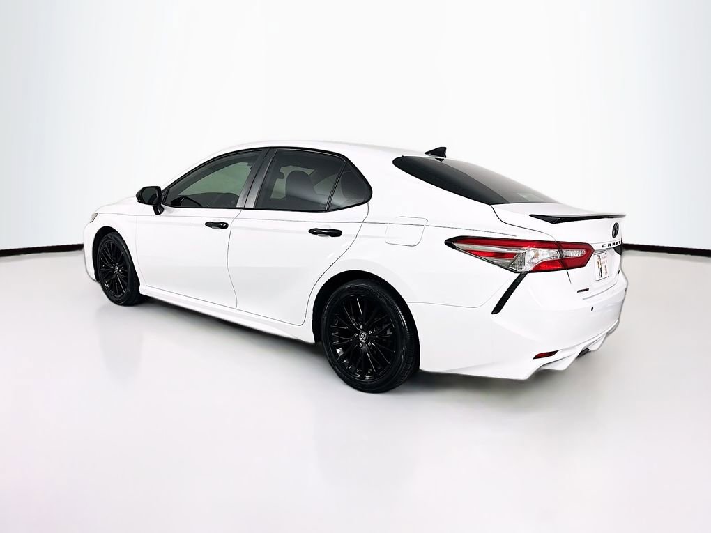 Used 2020 Toyota Camry SE FWD image 7