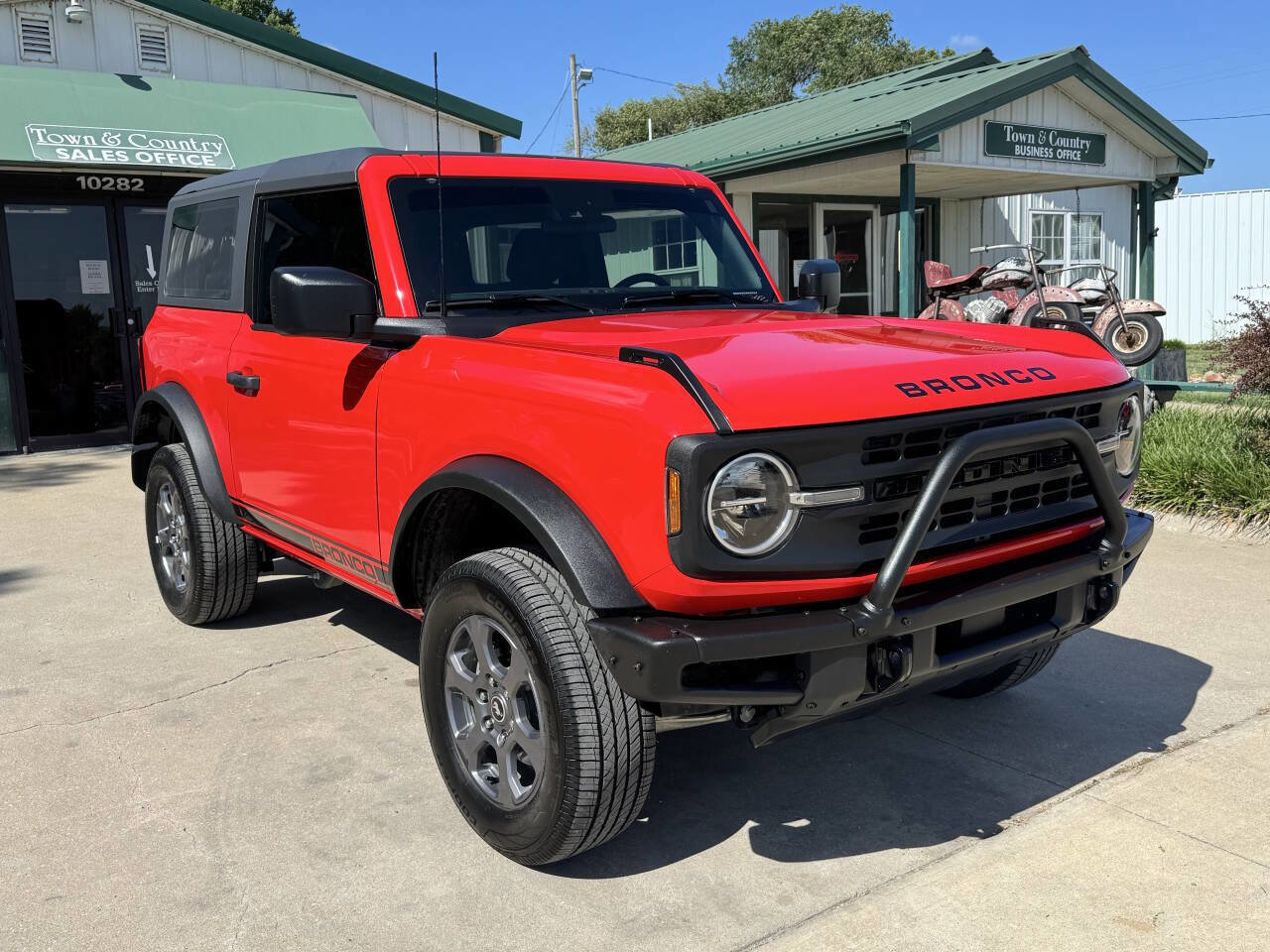 Used 2022 Ford Bronco 2-Door image 4