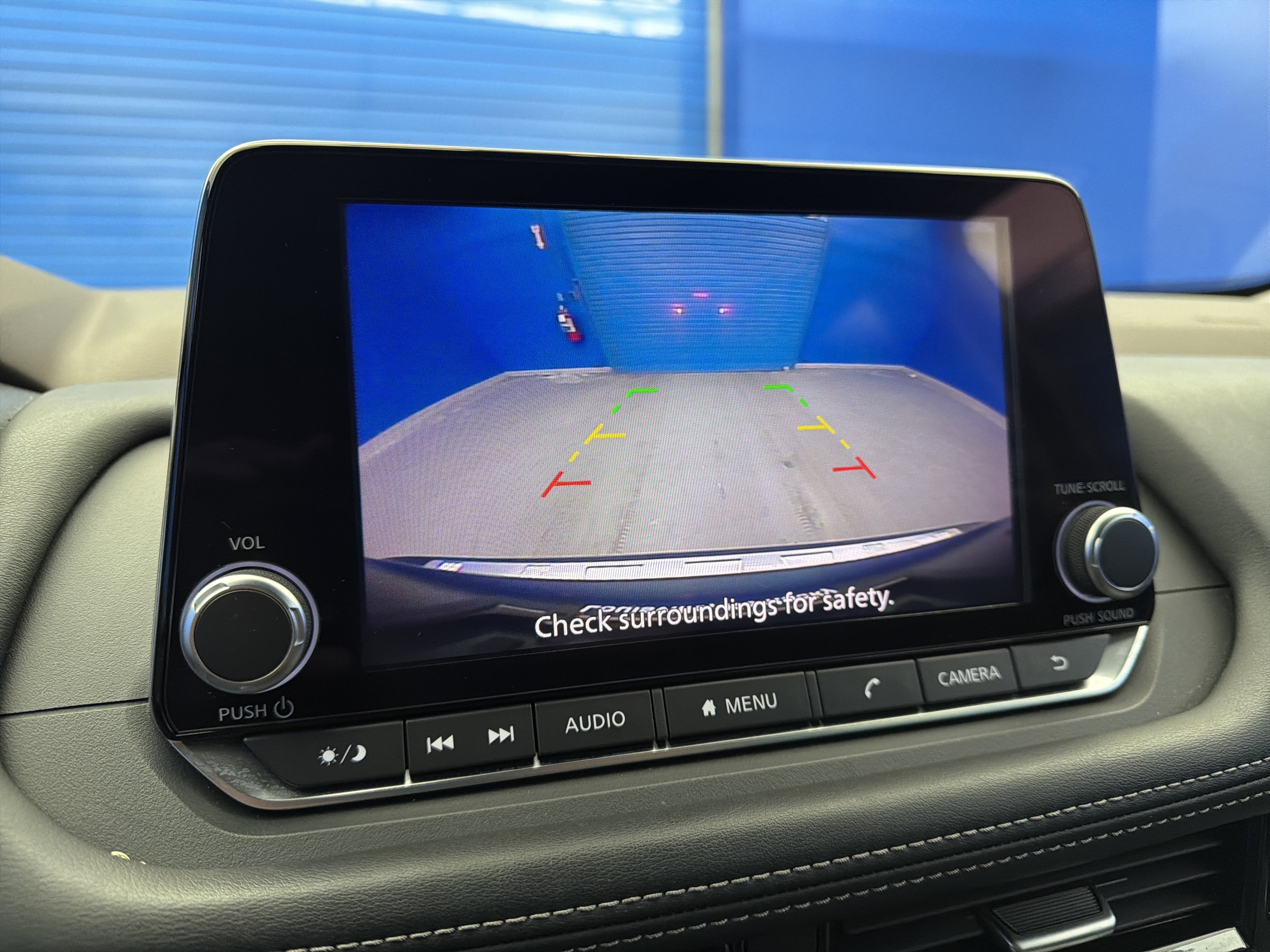 Used 2022 Nissan Rogue SV image 20