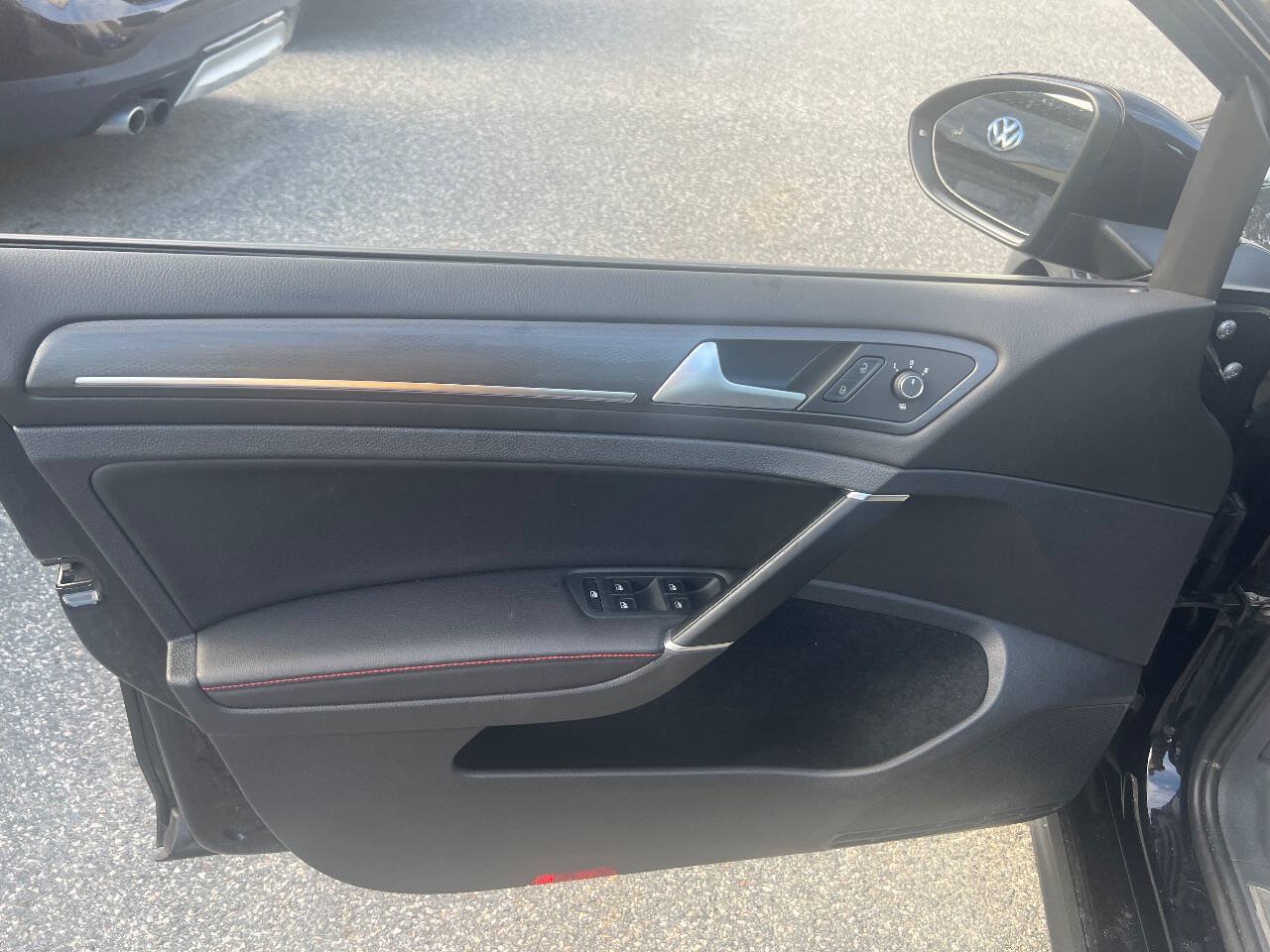 Used 2019 Volkswagen GTI SE w/ SE Experience Package FWD image 24