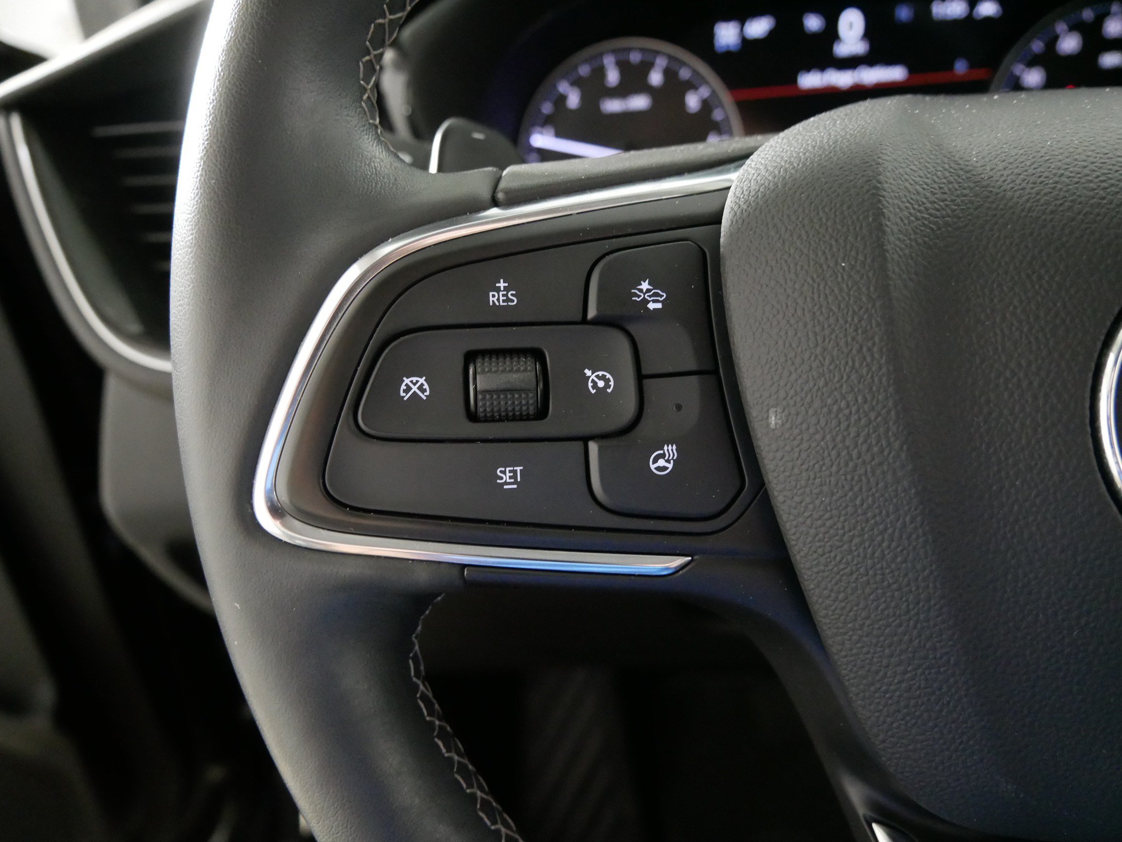 Used 2023 Buick Envision Essence AWD/4WD image 27