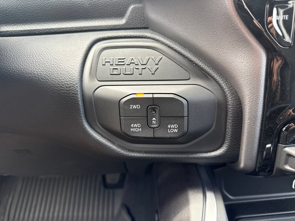 New 2026 RAM 2500 Big Horn AWD/4WD image 19