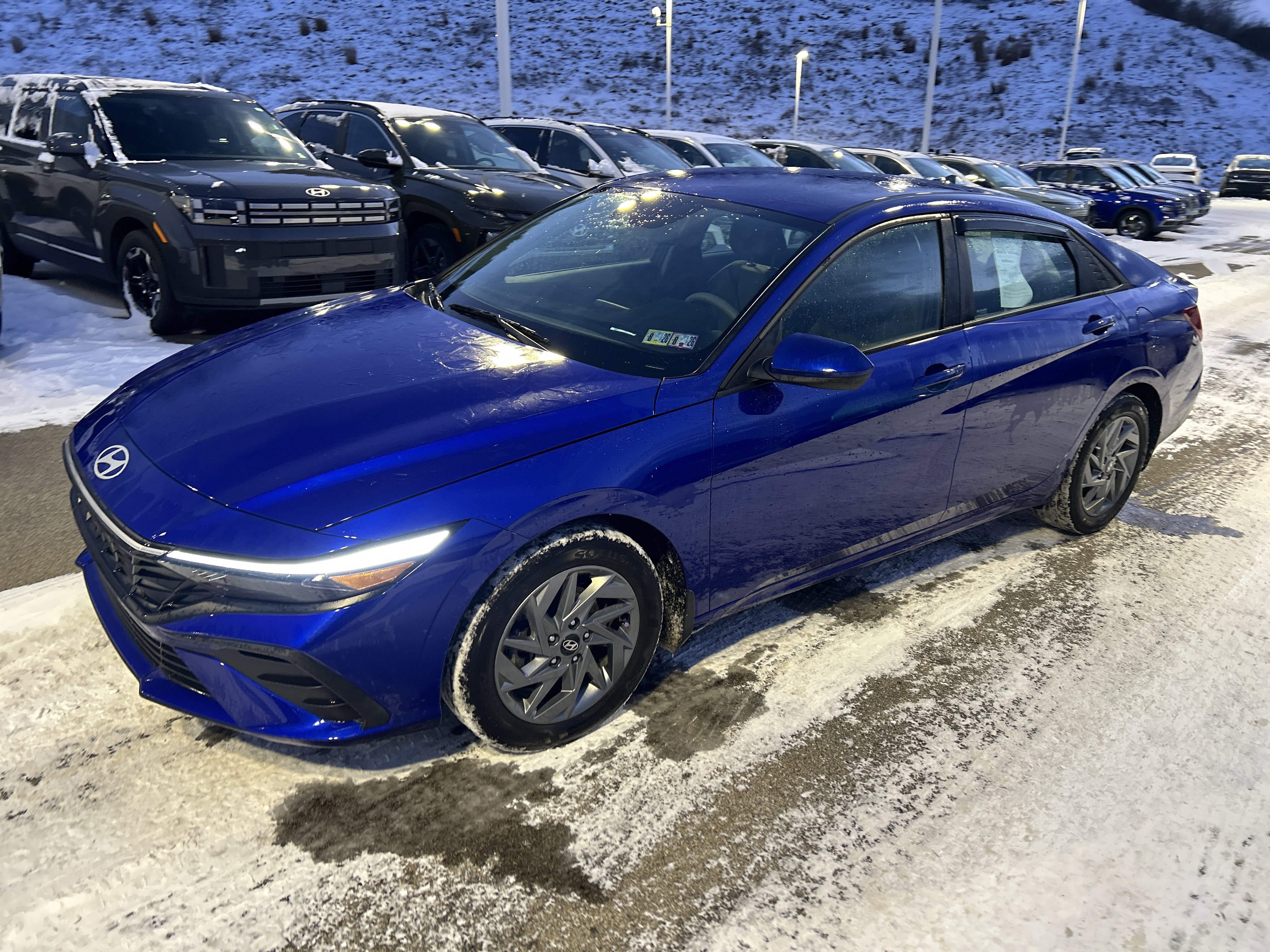 Certified 2024 Hyundai Elantra SEL image 18