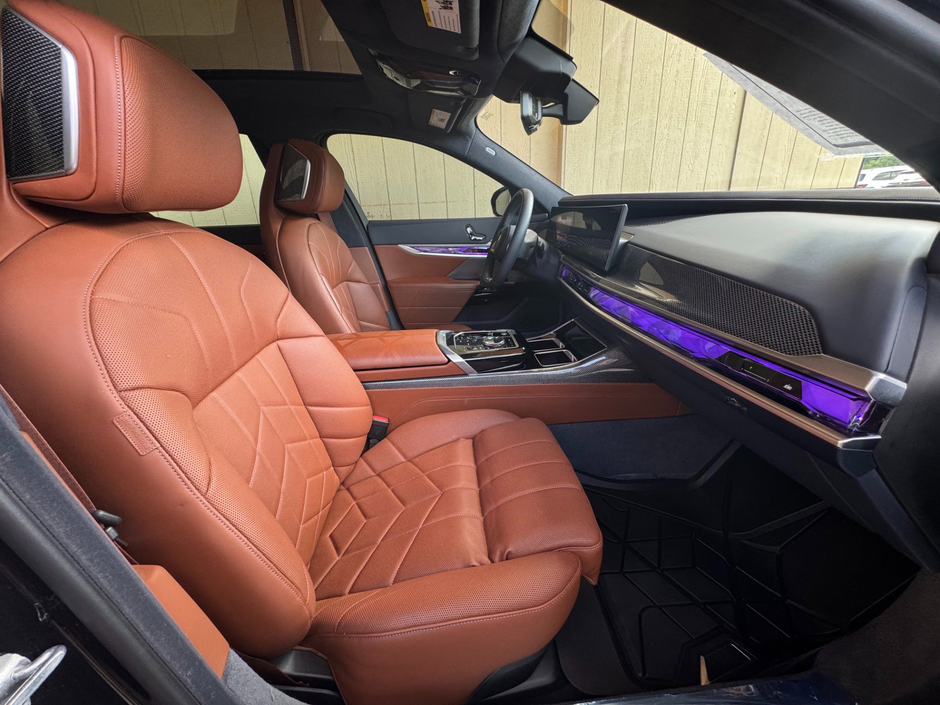 Used 2025 BMW i7 eDrive50 w/ Executive Package image 19