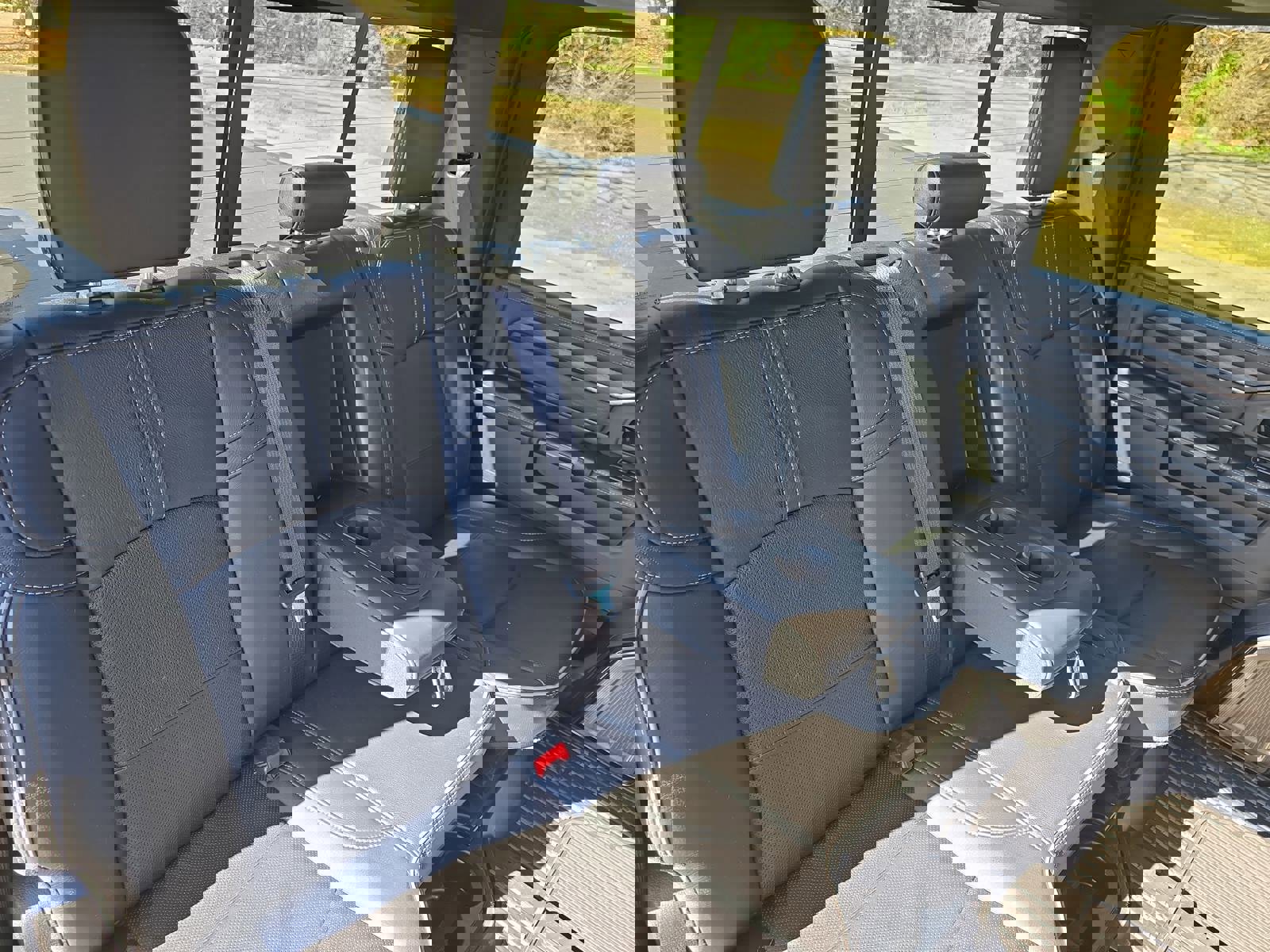 Used 2024 RAM 2500 Limited image 11