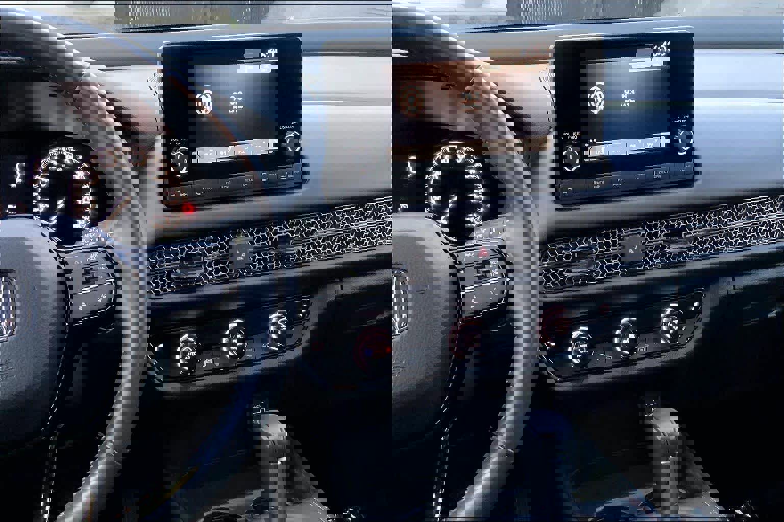 Used 2025 Honda HR-V Sport image 7