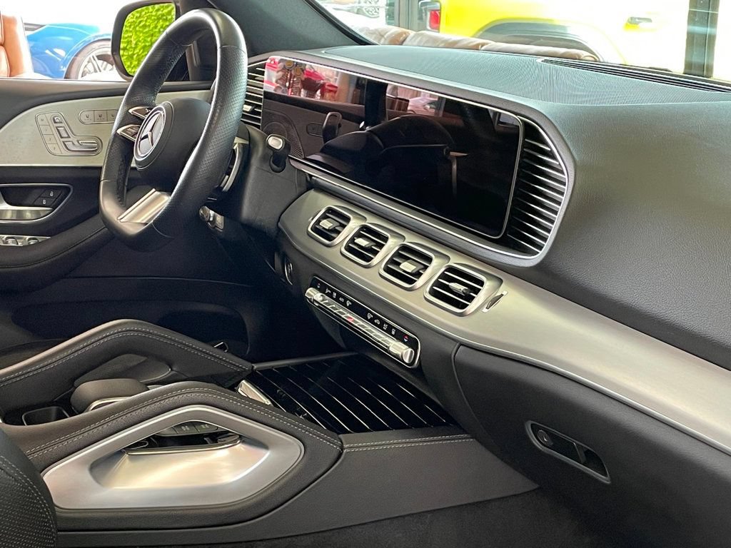 Used 2024 Mercedes-Benz GLE 450e 4MATIC image 29
