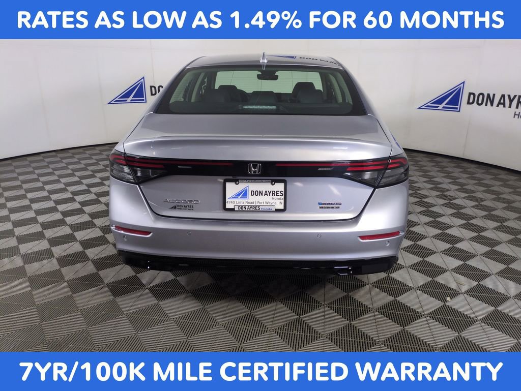 Used 2025 Honda Accord Touring image 4