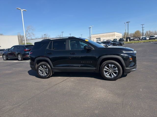 Used 2025 Chevrolet Equinox LT w/ Convenience Package II image 4