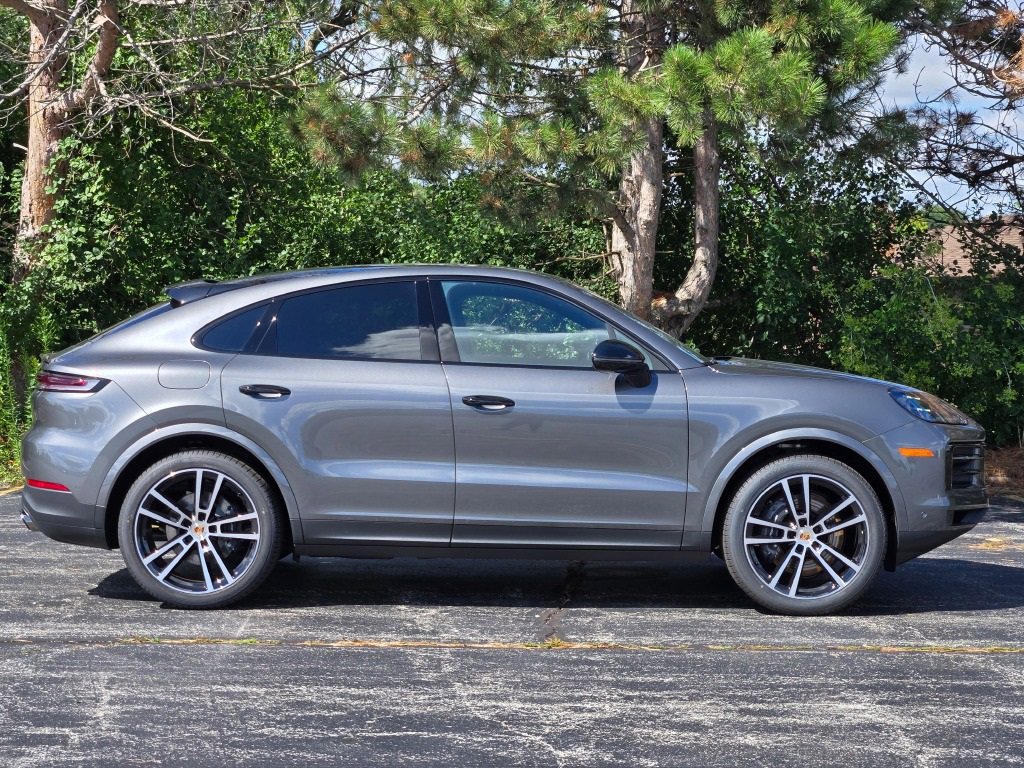 New 2026 Porsche Cayenne Coupe image 9