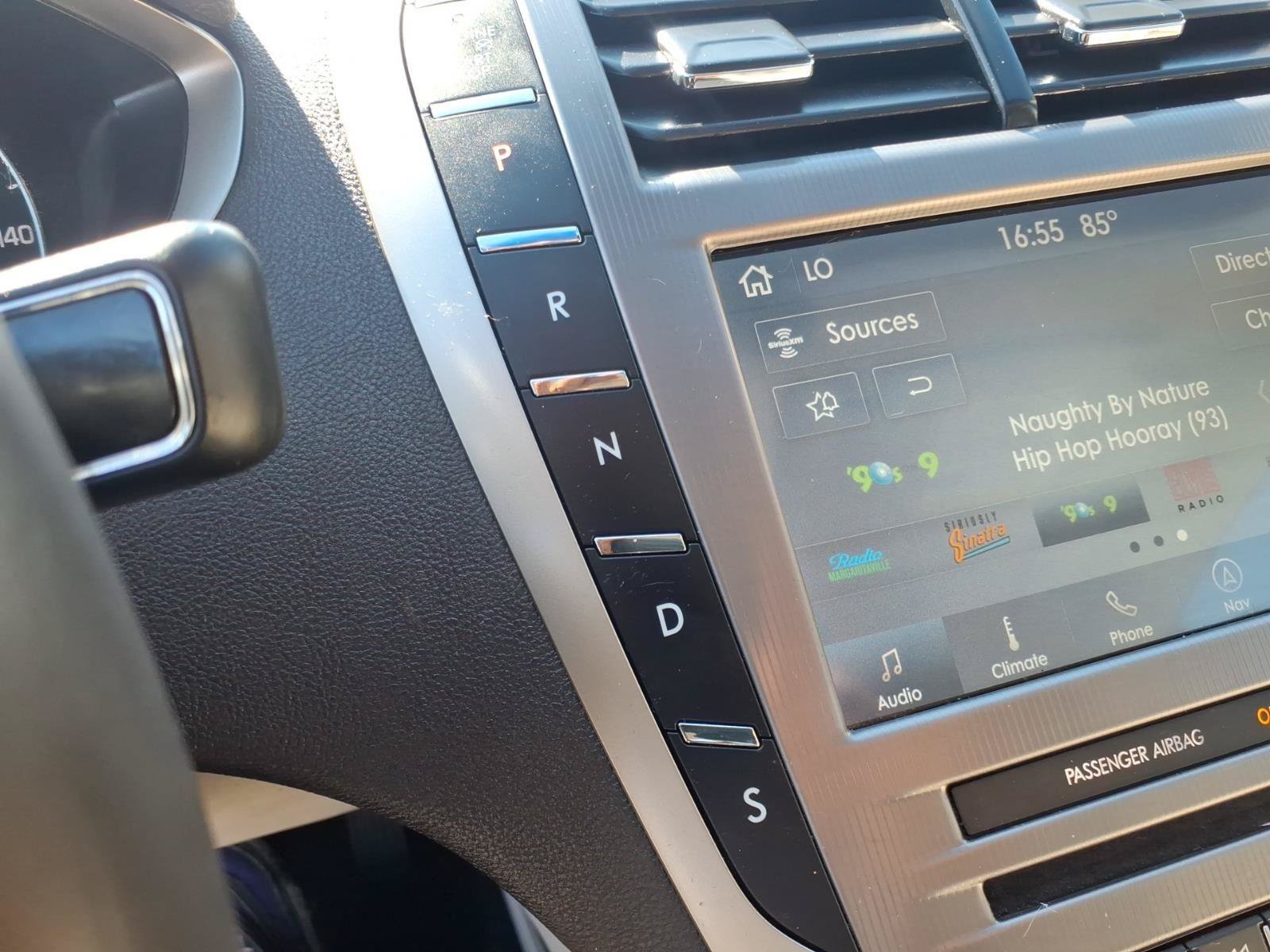 Used 2020 Lincoln MKZ Reserve w/ Luxury Package FWD image 7