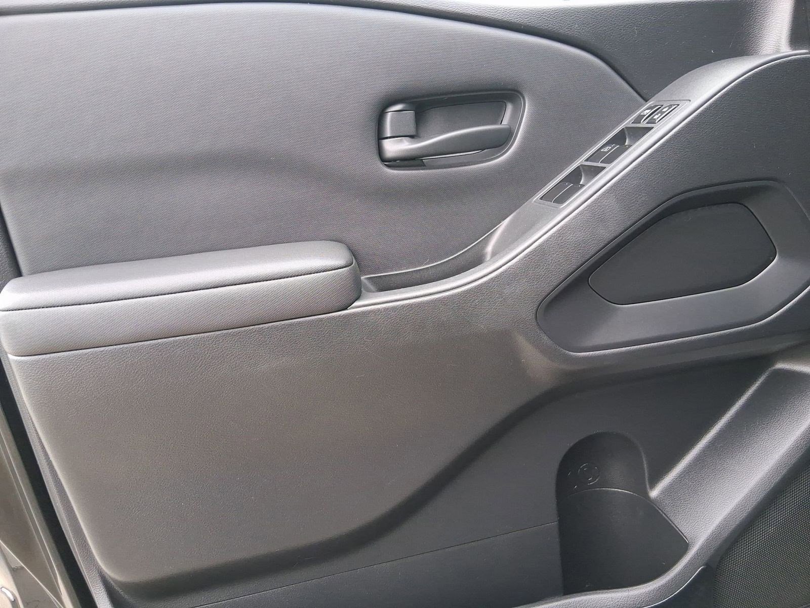 Used 2022 Nissan Frontier S w/ Technology Package image 11