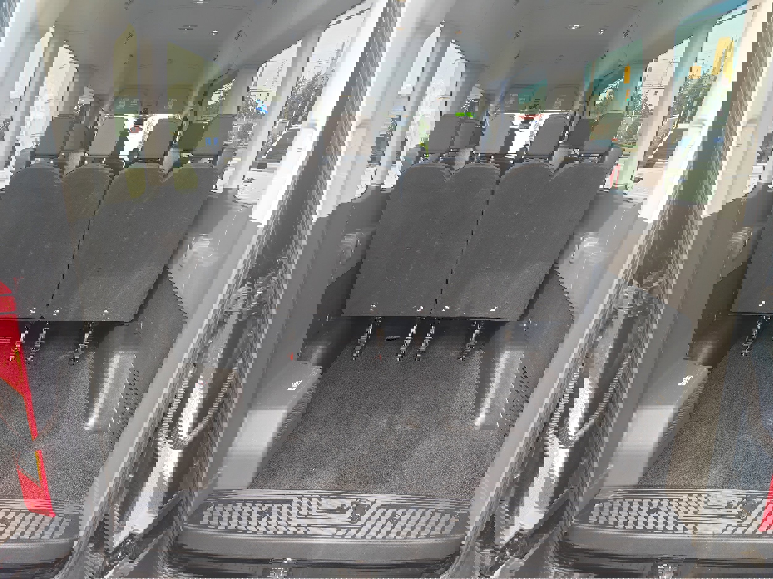 Used 2024 Ford Transit 350 XLT image 10