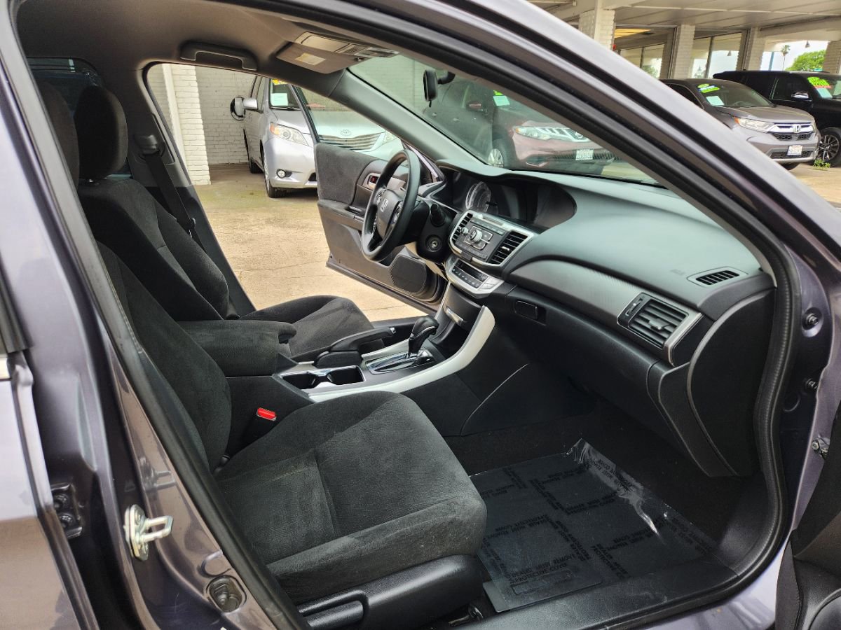 Used 2013 Honda Accord LX image 13