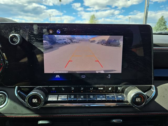 Used 2025 Chevrolet Colorado Z71 w/ Z71 Convenience Package 2 AWD/4WD image 25