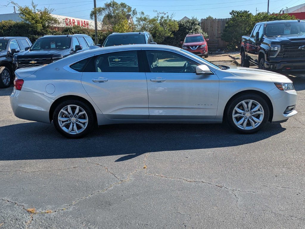 Used 2018 Chevrolet Impala LT FWD image 3