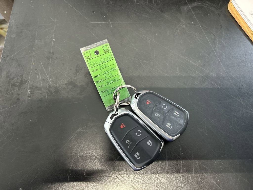 Used 2021 Cadillac XT5 Premium Luxury image 12