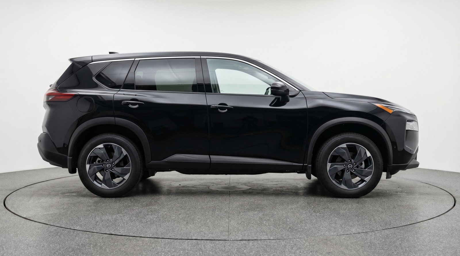 Used 2025 Nissan Rogue SV FWD image 11