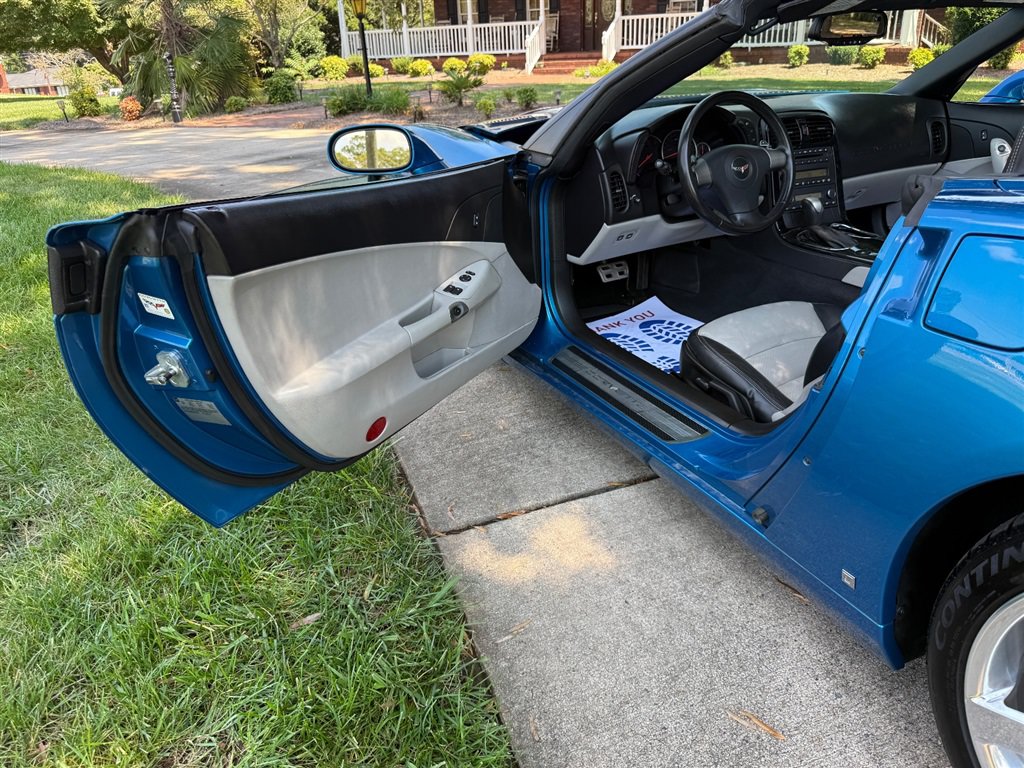 Used 2008 Chevrolet Corvette Convertible RWD image 45
