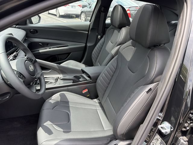 New 2026 Hyundai Elantra SEL Sport FWD image 18