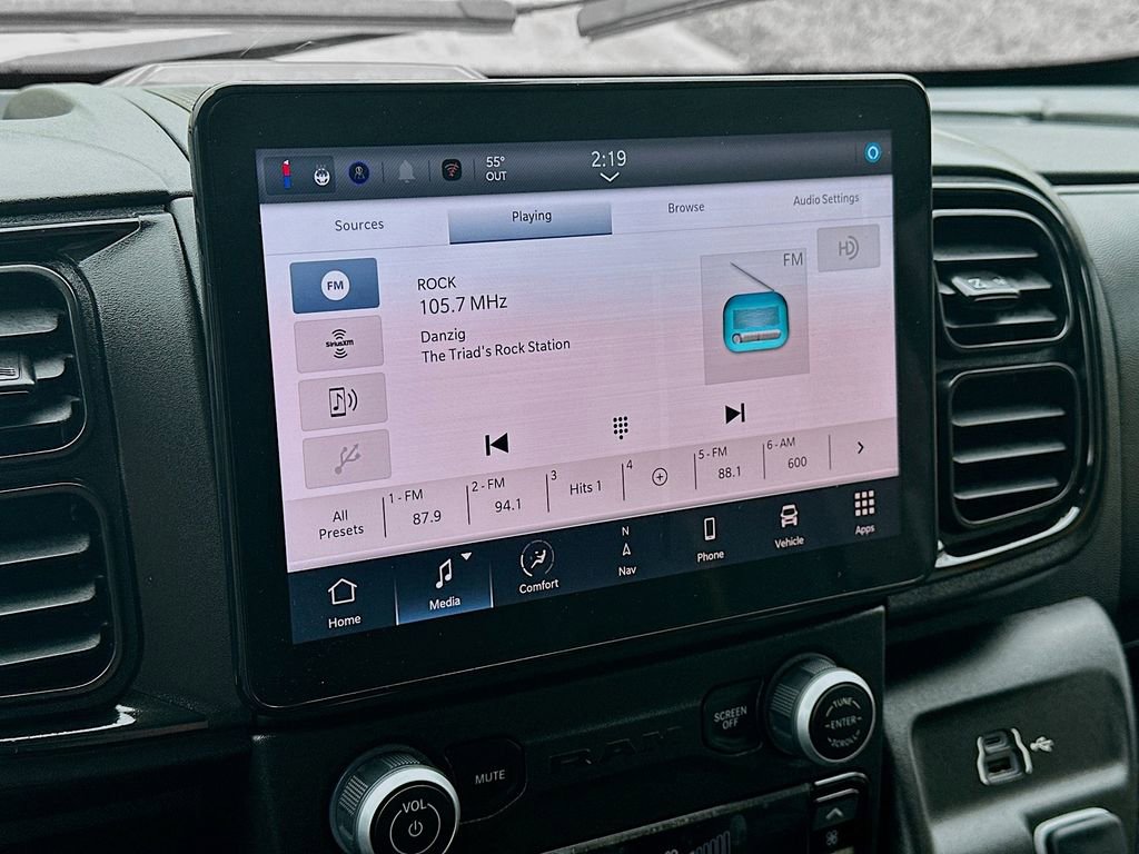 Used 2024 RAM ProMaster 3500 w/ Delivery Van Package image 17