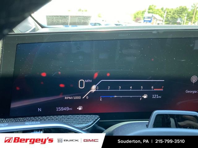 Used 2025 Cadillac Escalade V AWD/4WD image 10