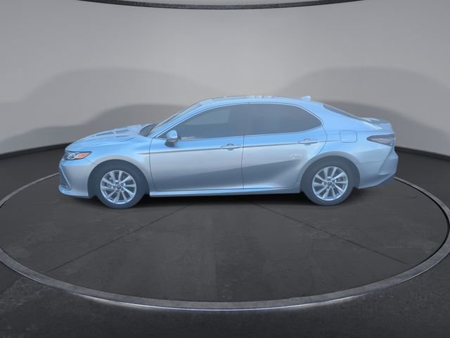 Used 2024 Toyota Camry LE w/ Convenience Package image 10