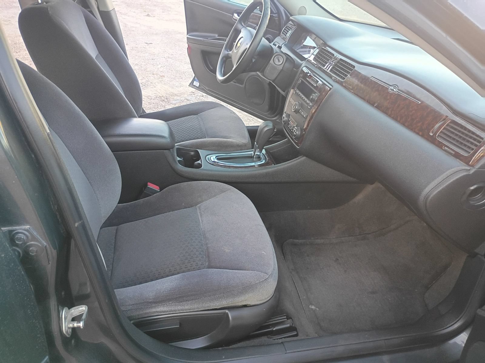Used 2016 Chevrolet Impala LT FWD image 8