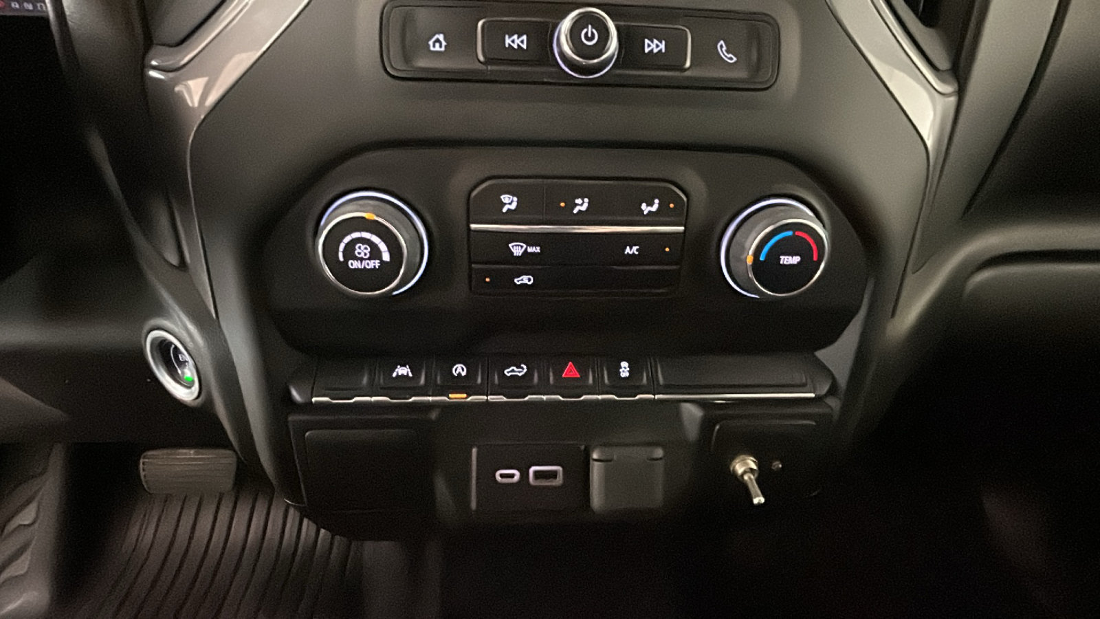 Used 2022 Chevrolet Silverado 1500 W/T w/ Trailering Package AWD/4WD image 25