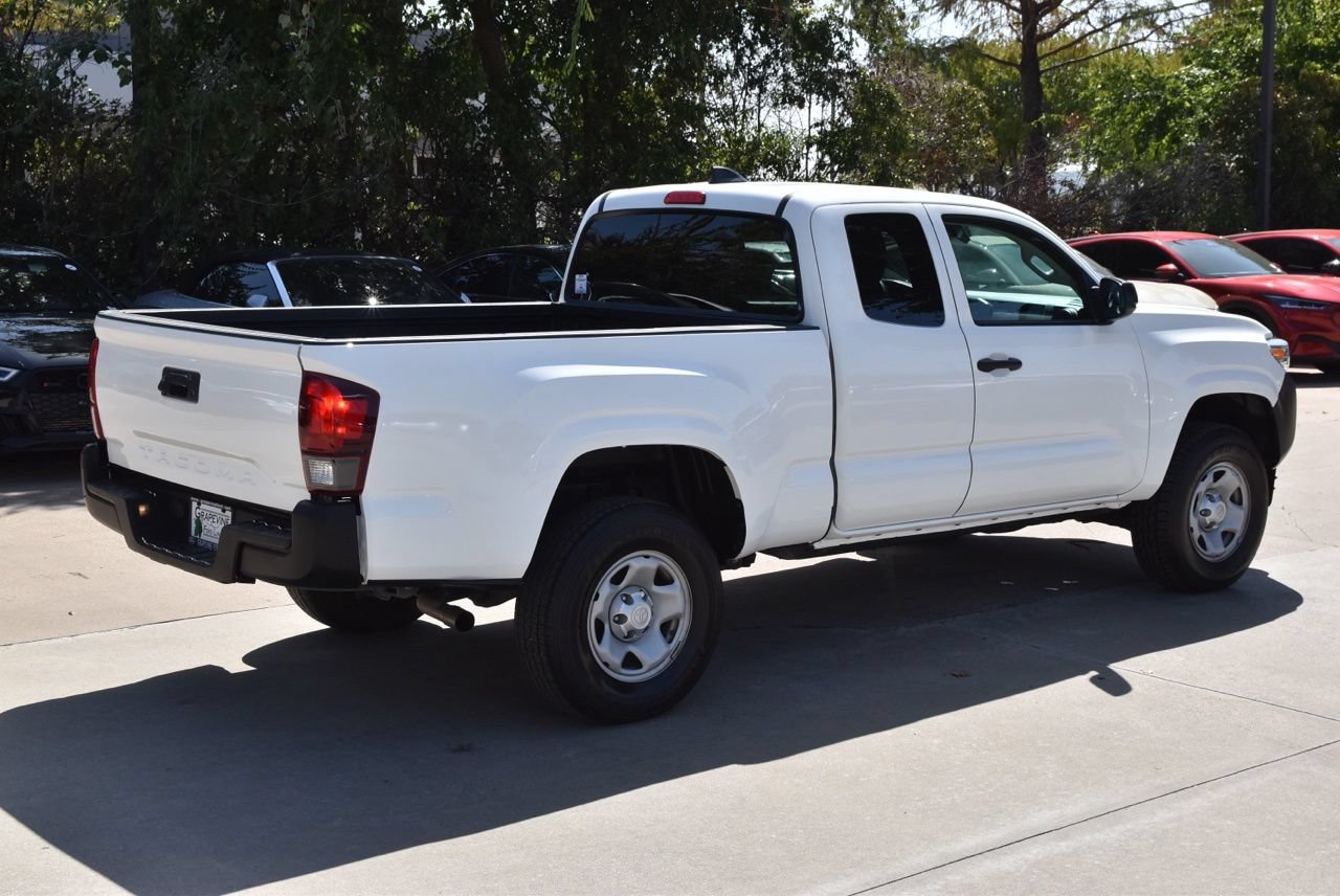 Used 2023 Toyota Tacoma SR RWD image 7