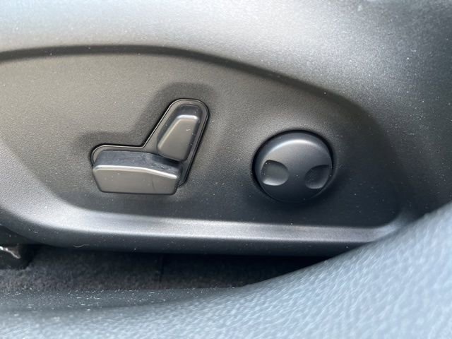 Used 2024 Jeep Compass Limited image 17