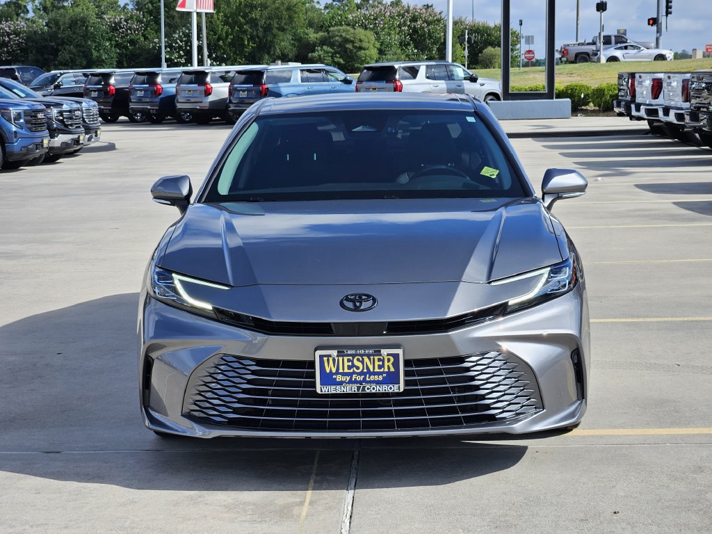 Used 2026 Toyota Camry XLE FWD image 2