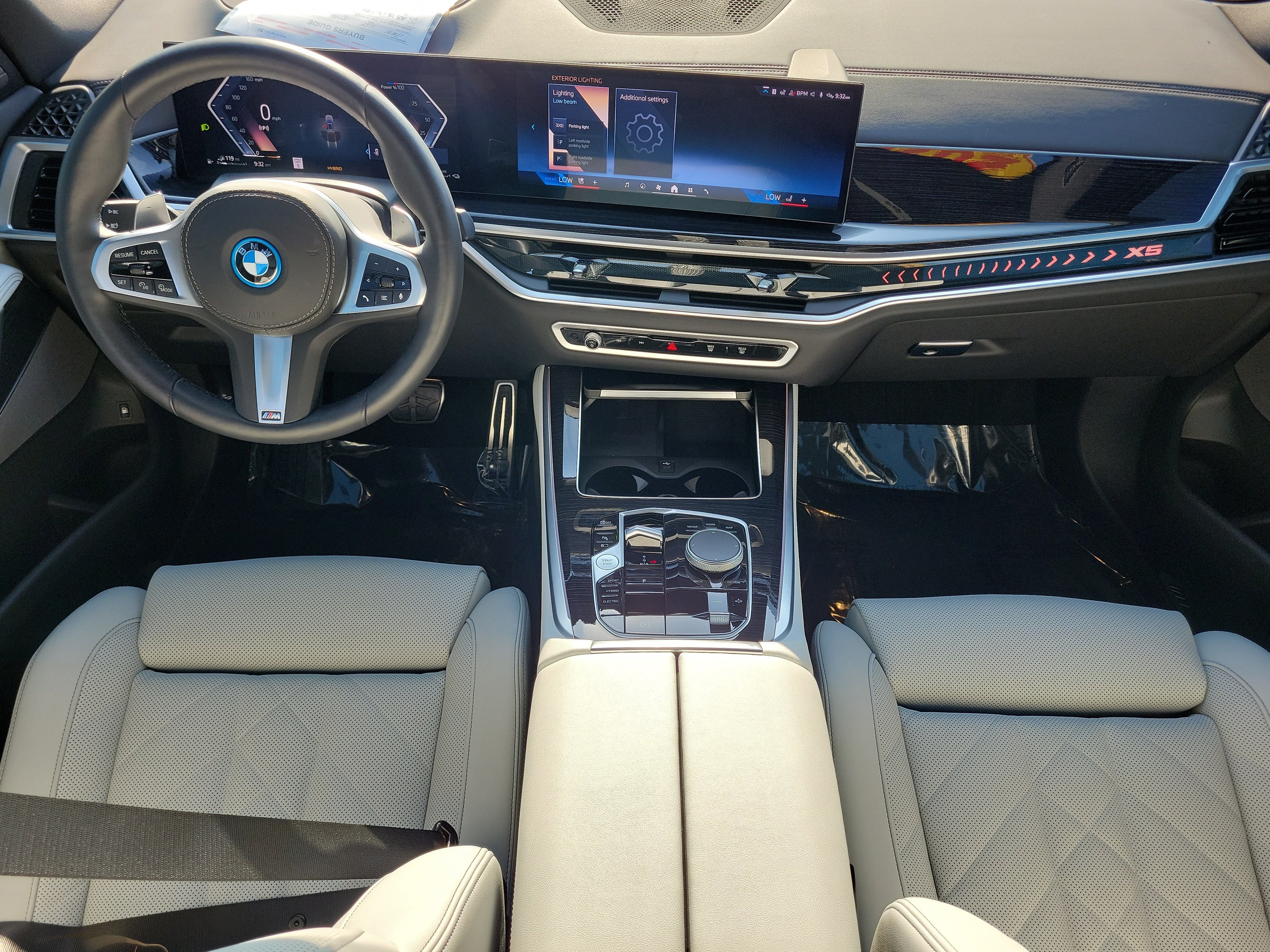 Used 2026 BMW X5 xDrive50e w/ M Sport Package AWD/4WD image 14
