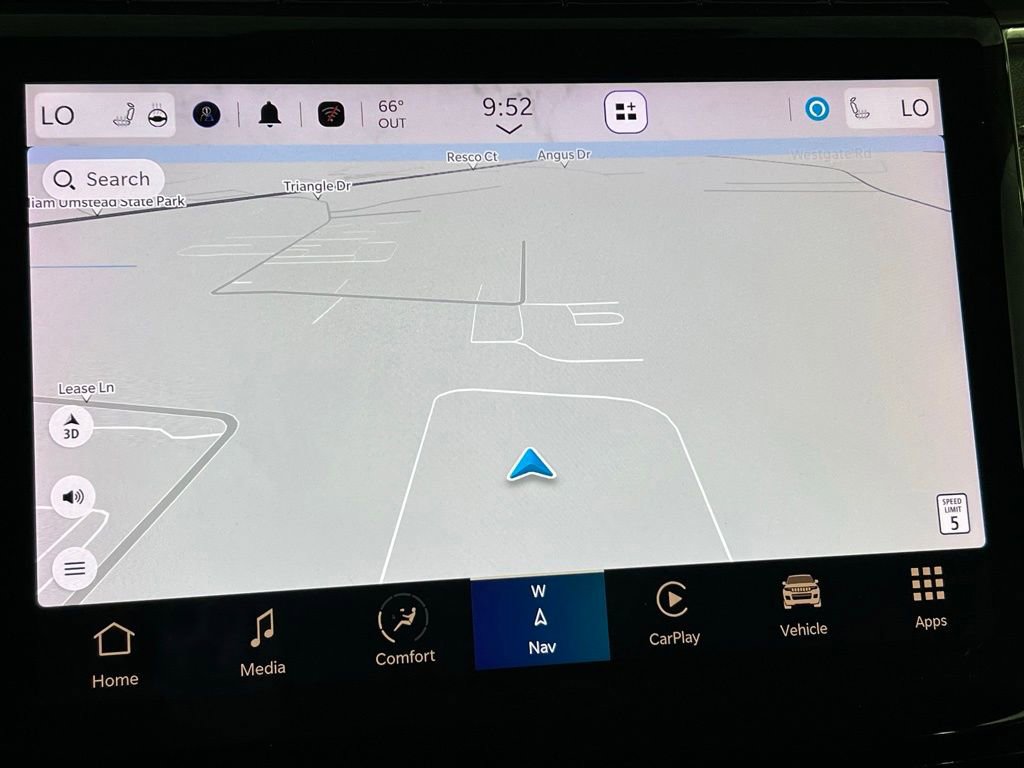 Used 2023 Jeep Grand Cherokee Overland w/ Luxury Tech Group IV image 34