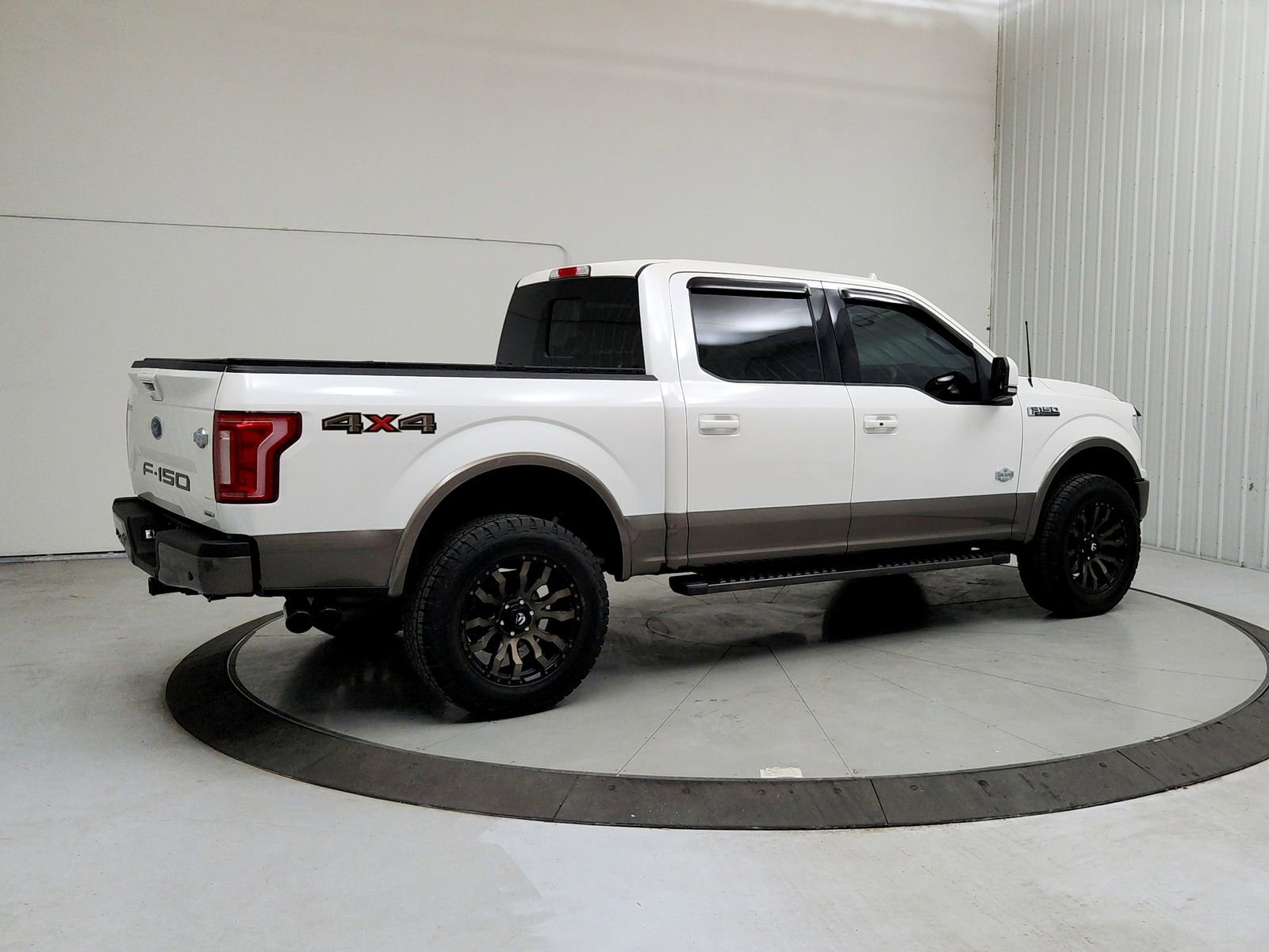 Used 2019 Ford F150 King Ranch image 9