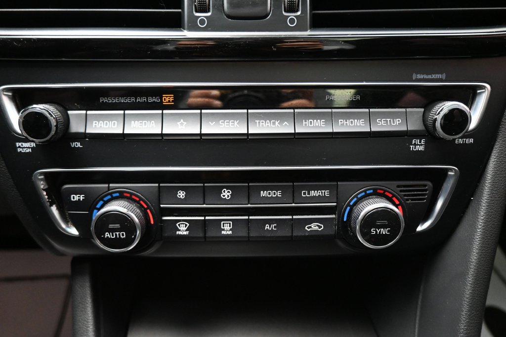 Used 2019 Kia Optima S w/ S Panoramic Sunroof Package FWD image 21