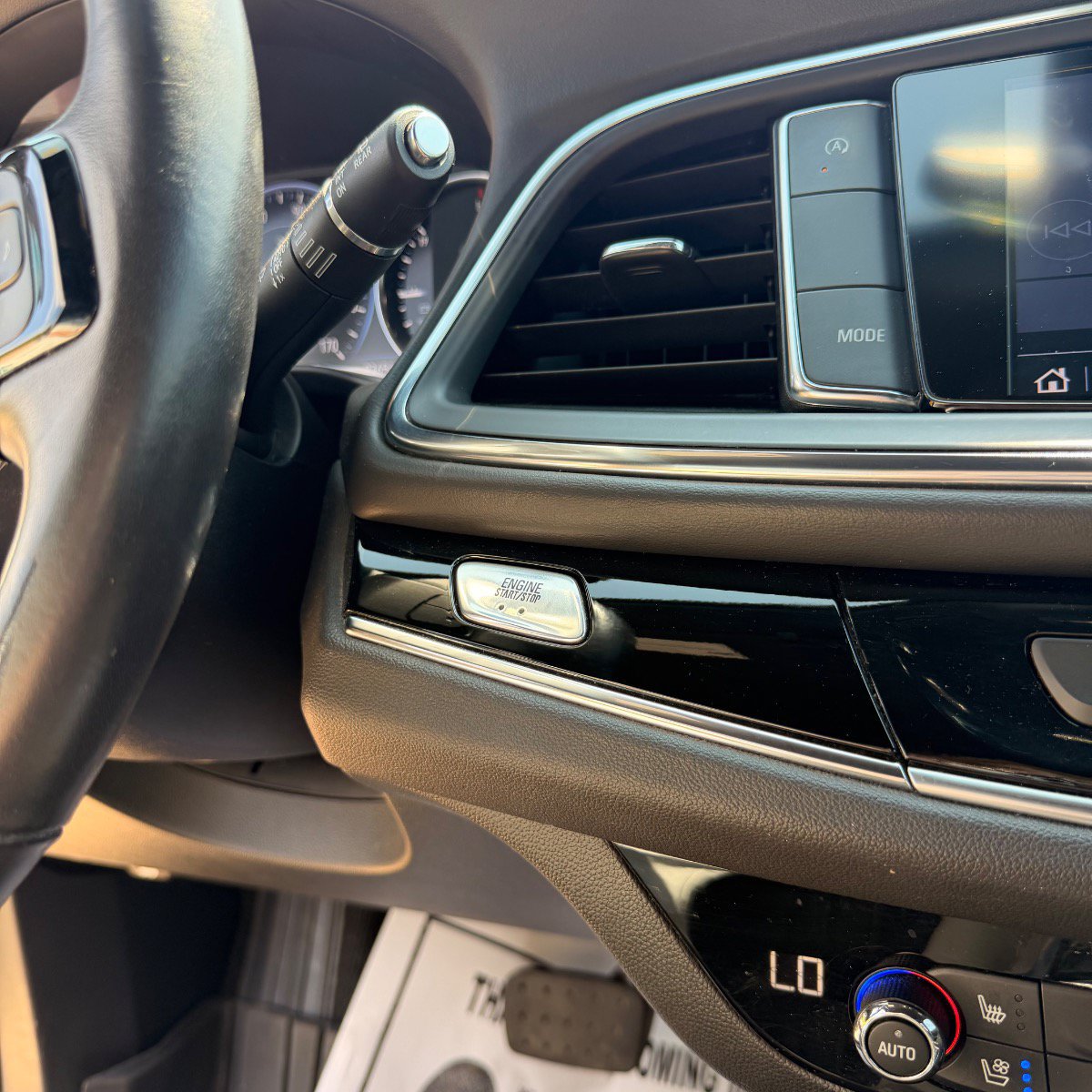 Used 2023 Buick Enclave Avenir w/ Avenir Technology Package FWD image 16
