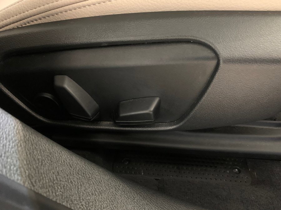 Used 2023 BMW X2 xDrive28i w/ M Sport Package image 50