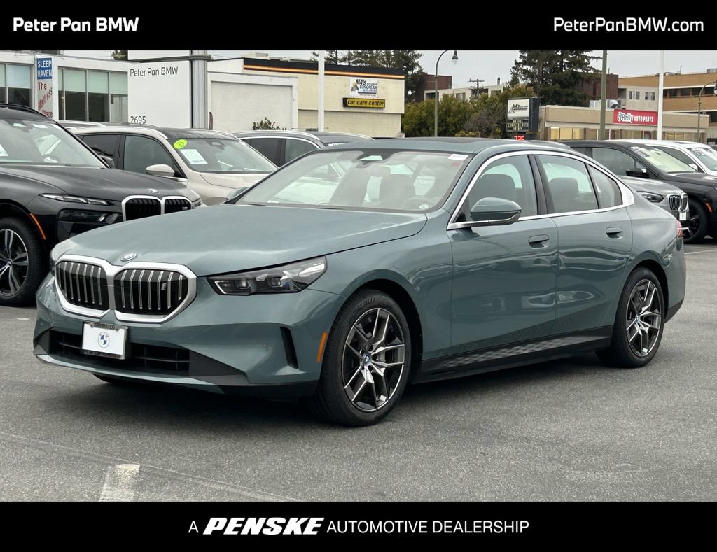 Used 2024 BMW i5 eDrive40i w/ M Sport Package RWD image 1