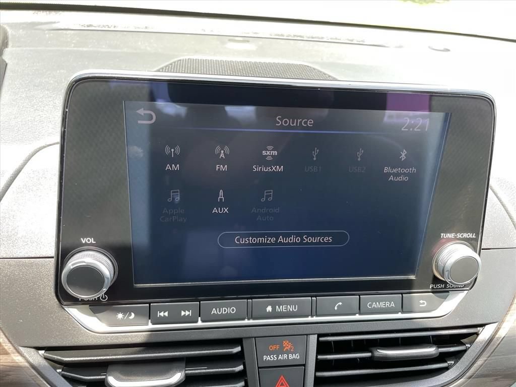 Used 2025 Nissan Altima 2.5 SV FWD image 17