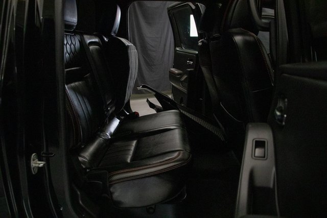 Used 2023 Nissan Frontier PRO-4X image 19