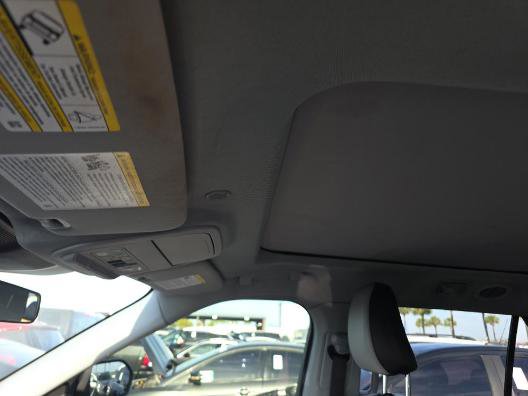 Used 2021 Ford Explorer XLT w/ Equipment Group 202A image 10