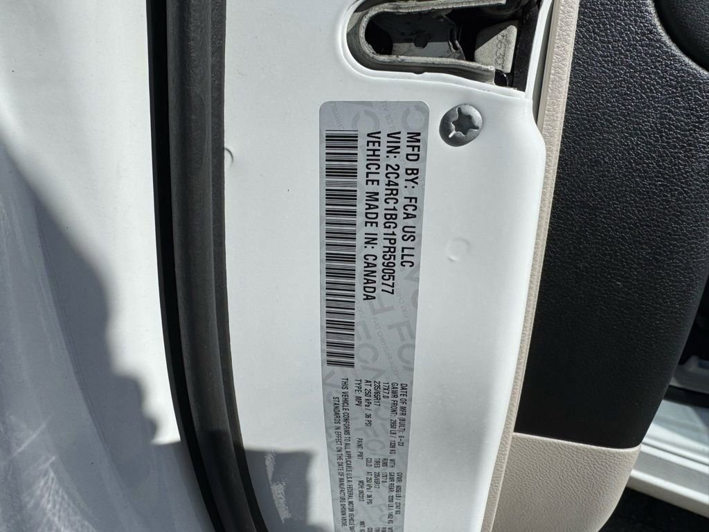 Used 2023 Chrysler Pacifica Touring-L image 31