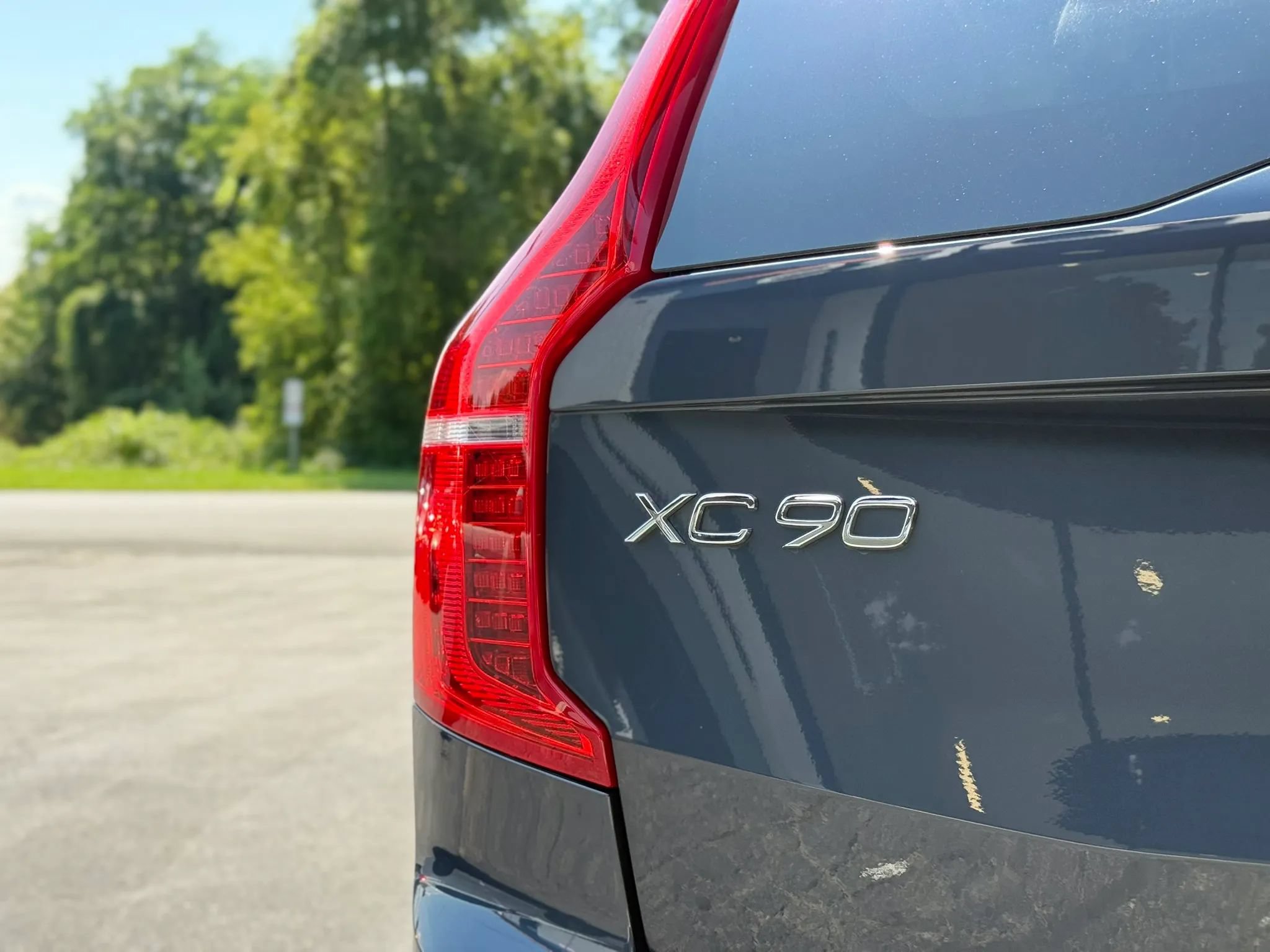 Used 2022 Volvo XC90 T6 Momentum w/ Advanced Package AWD/4WD image 45