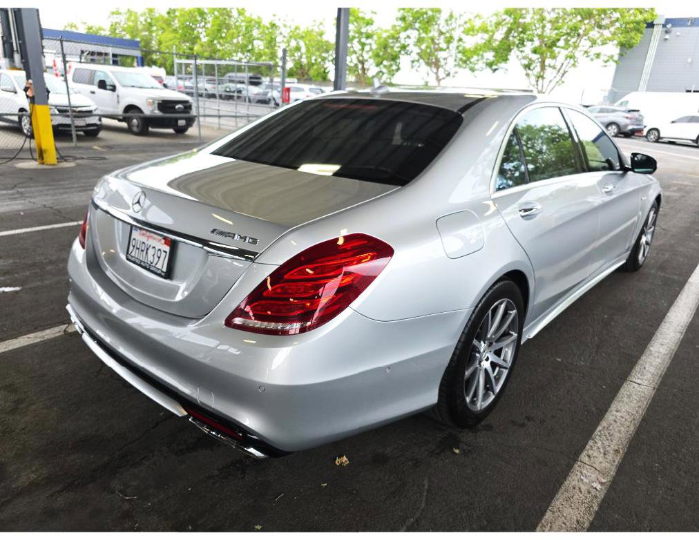 Used 2015 Mercedes-Benz S 63 AMG 4MATIC Sedan w/ Driver Assistance Package image 6