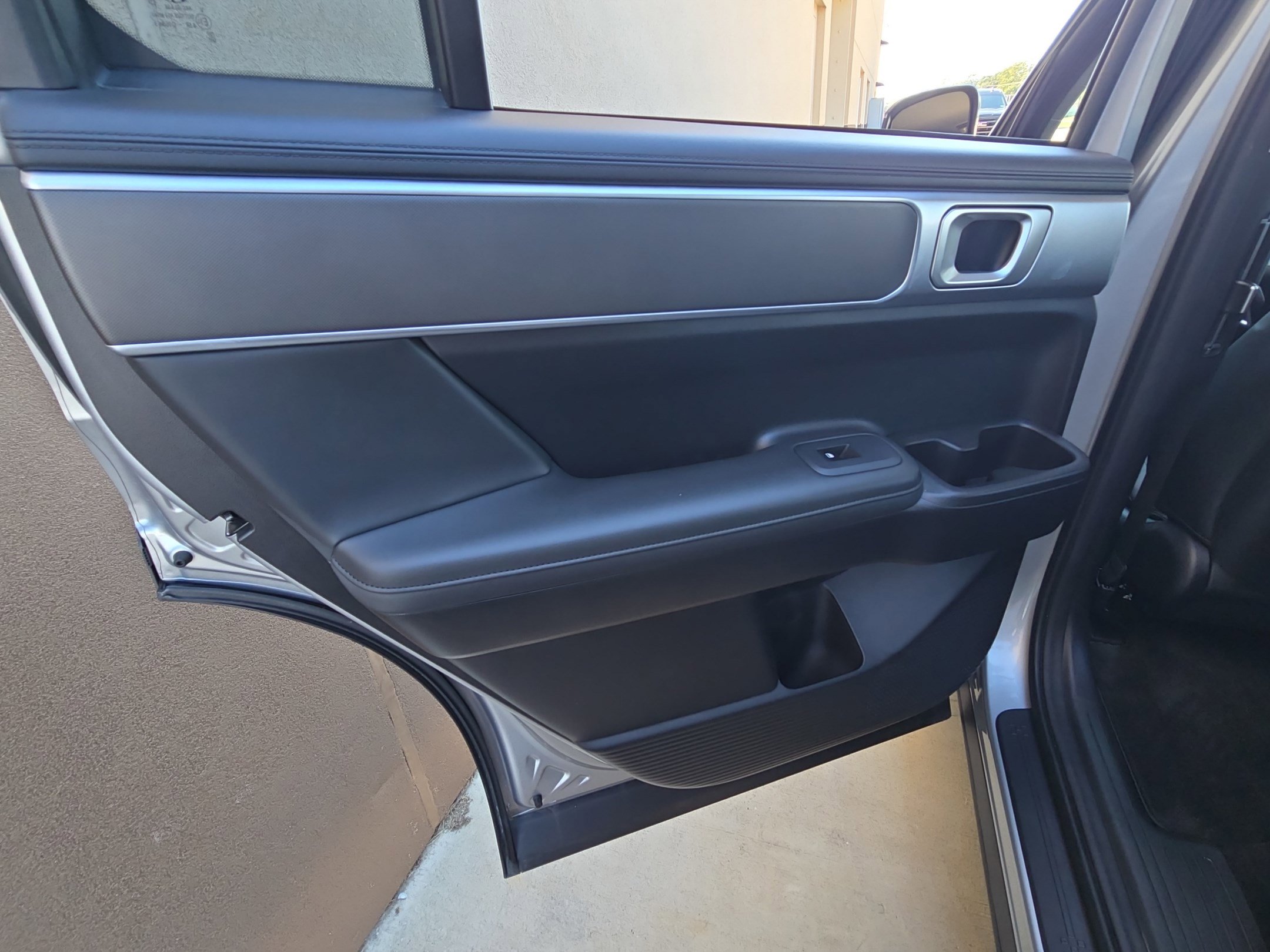 Used 2025 Hyundai Santa Fe SEL image 24